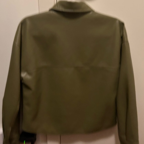Aritzia Babaton Pelli Hip Shirt Jacket - Picture 3 of 3